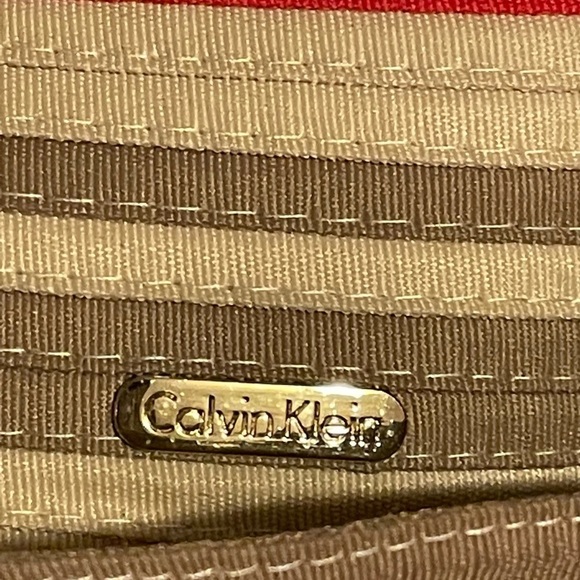 CALVIN Klein natural coral peach stripe summer hat. - Picture 12 of 12